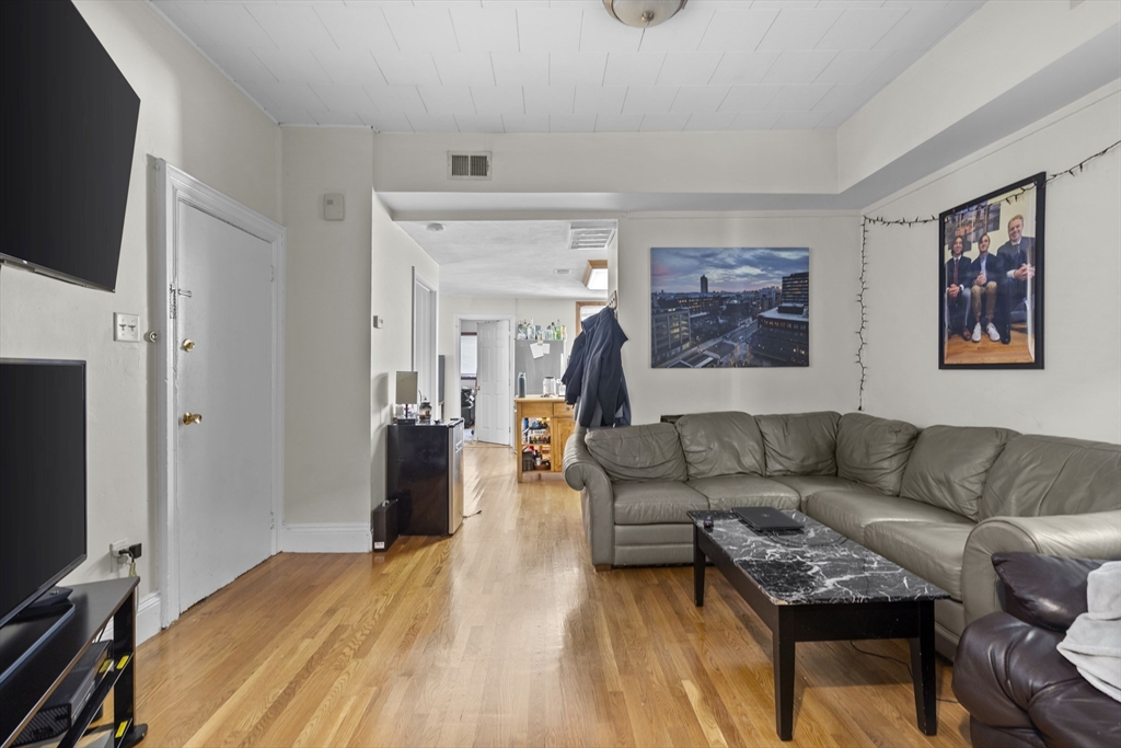 3 bed, 1 bath apartment for rent at 51 Telegraph Unit 2, South Boston — photo 5 of 12