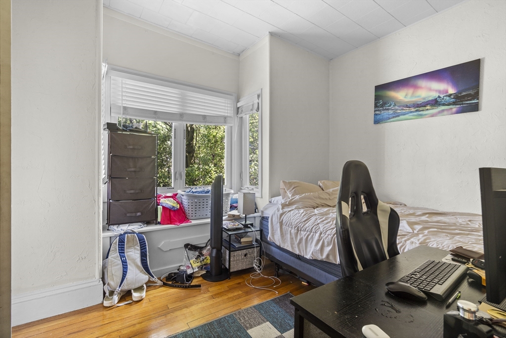 3 bed, 1 bath apartment for rent at 51 Telegraph Unit 2, South Boston — photo 9 of 12