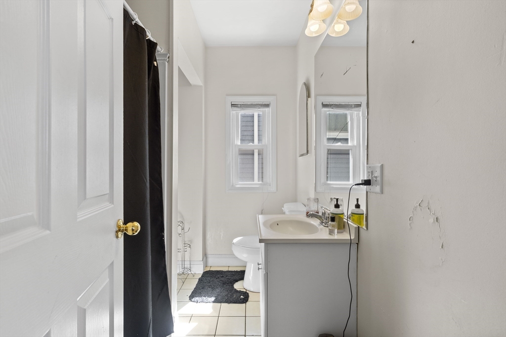 3 bed, 1 bath apartment for rent at 51 Telegraph Unit 2, South Boston — photo 8 of 12