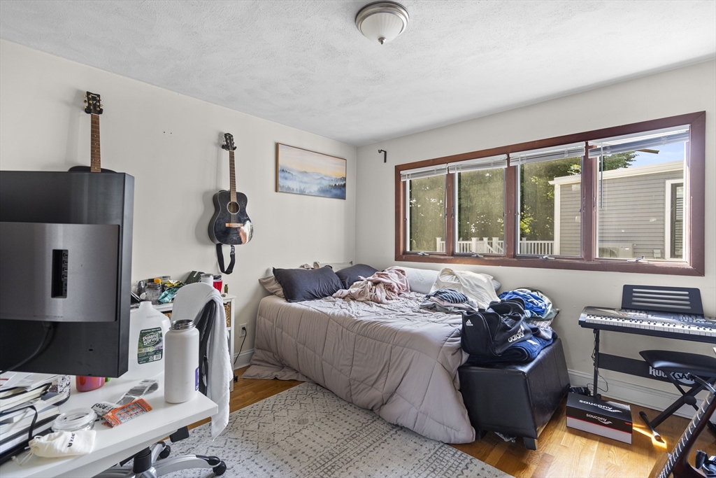 3 bed, 1 bath apartment for rent at 51 Telegraph Unit 2, South Boston — photo 10 of 12
