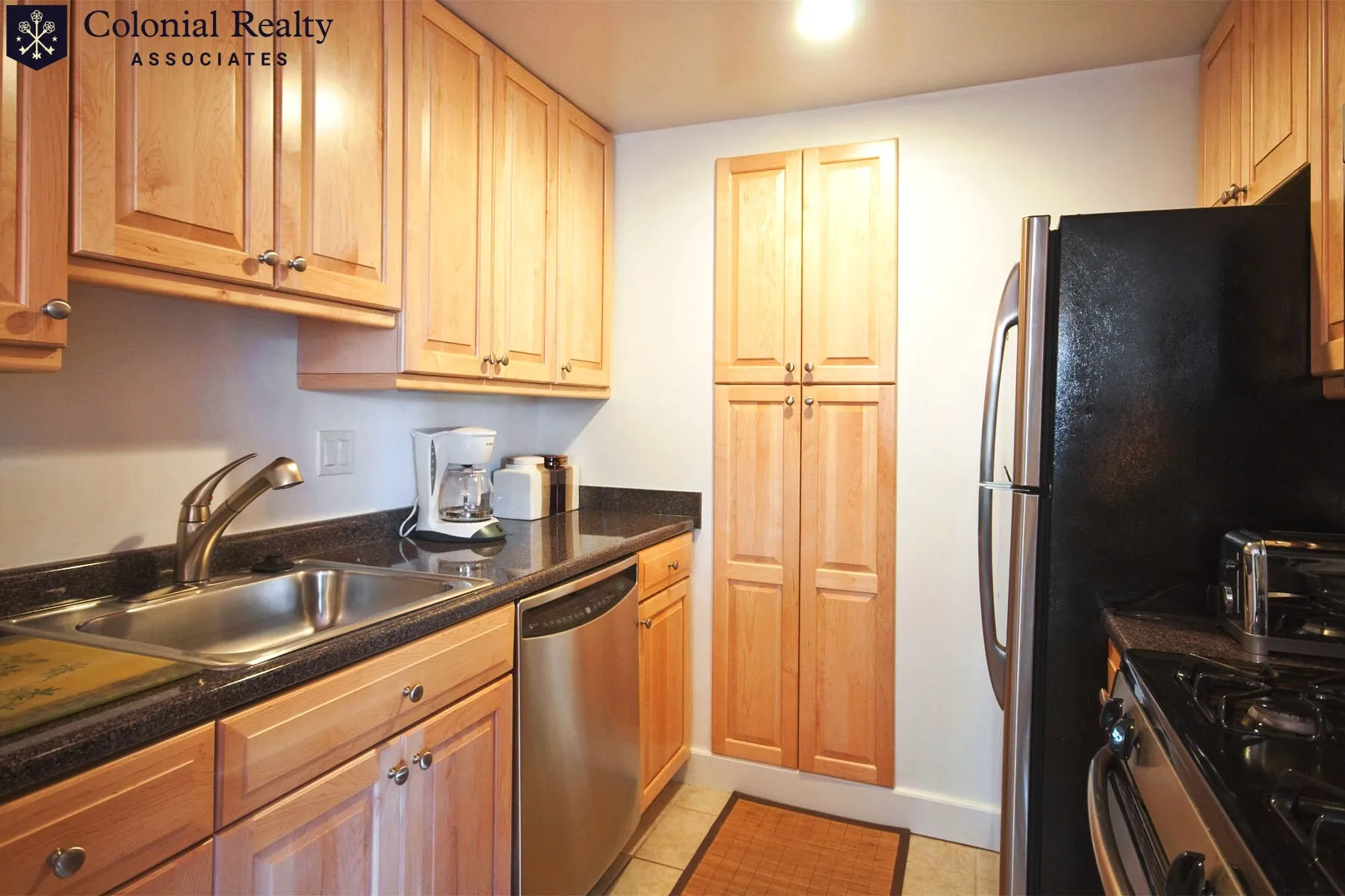1 bed, 1.5 bath apartment for rent at 51 Thornton Rd Unit 7, Chestnut Hill — photo 2 of 12