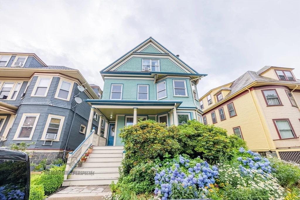 3 bed, 2 bath apartment for rent at 51 Waldeck St Unit 1, Dorchester — photo 1 of 33