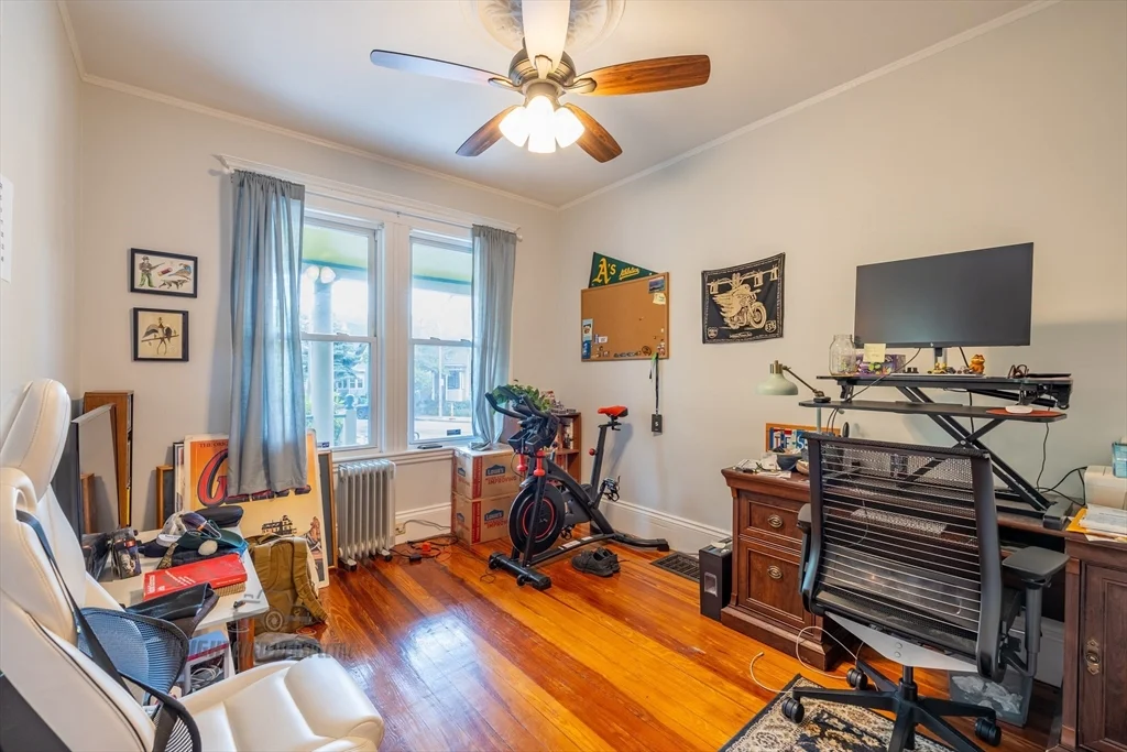 3 bed, 2 bath apartment for rent at 51 Waldeck St Unit 1, Dorchester — photo 12 of 33