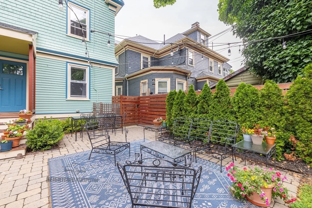 3 bed, 2 bath apartment for rent at 51 Waldeck St Unit 1, Dorchester — photo 30 of 33