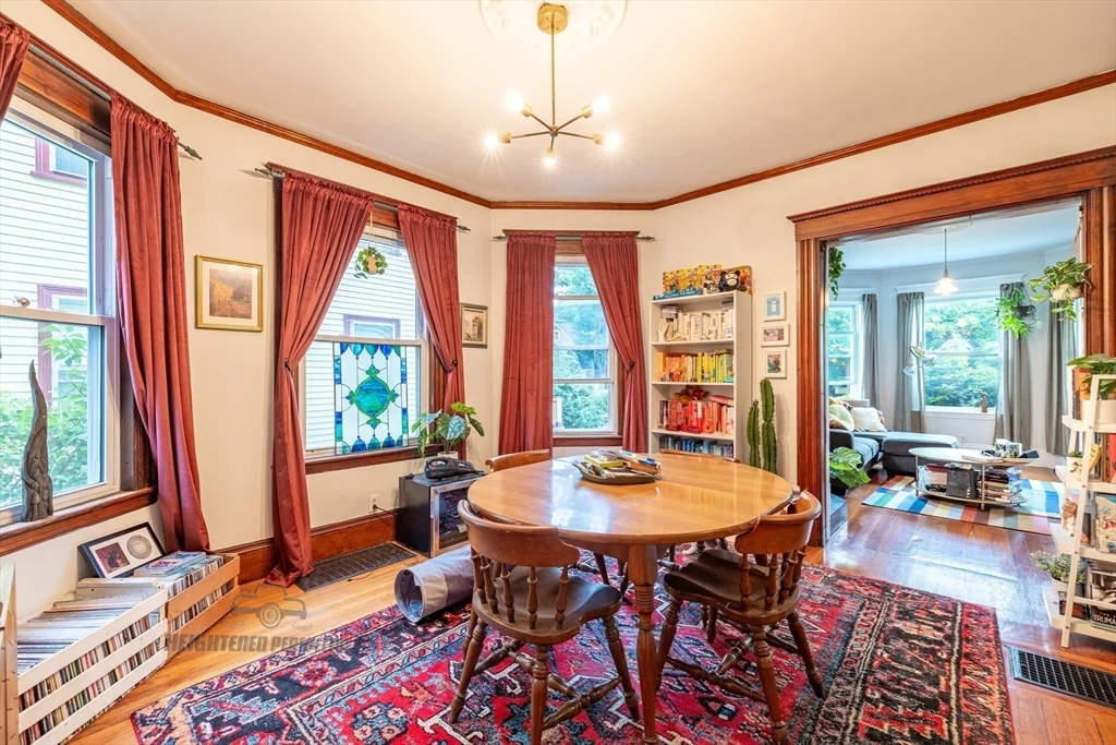 3 bed, 2 bath apartment for rent at 51 Waldeck St Unit 1, Dorchester — photo 9 of 33