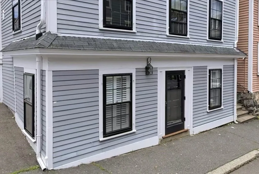 Studio bed, 1 bath apartment for rent at 51 Washington Unit 0, Marblehead — photo 1 of 6