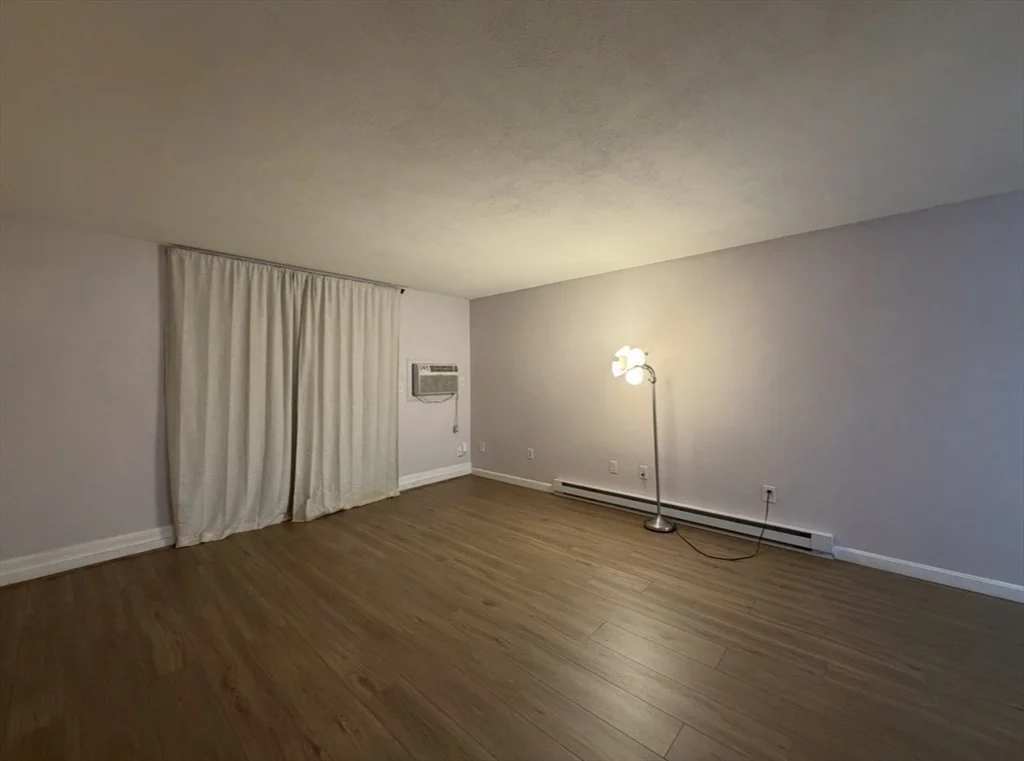 1 bed, 1 bath apartment for rent at 51 Will Dr Unit 130, Canton — photo 8 of 12