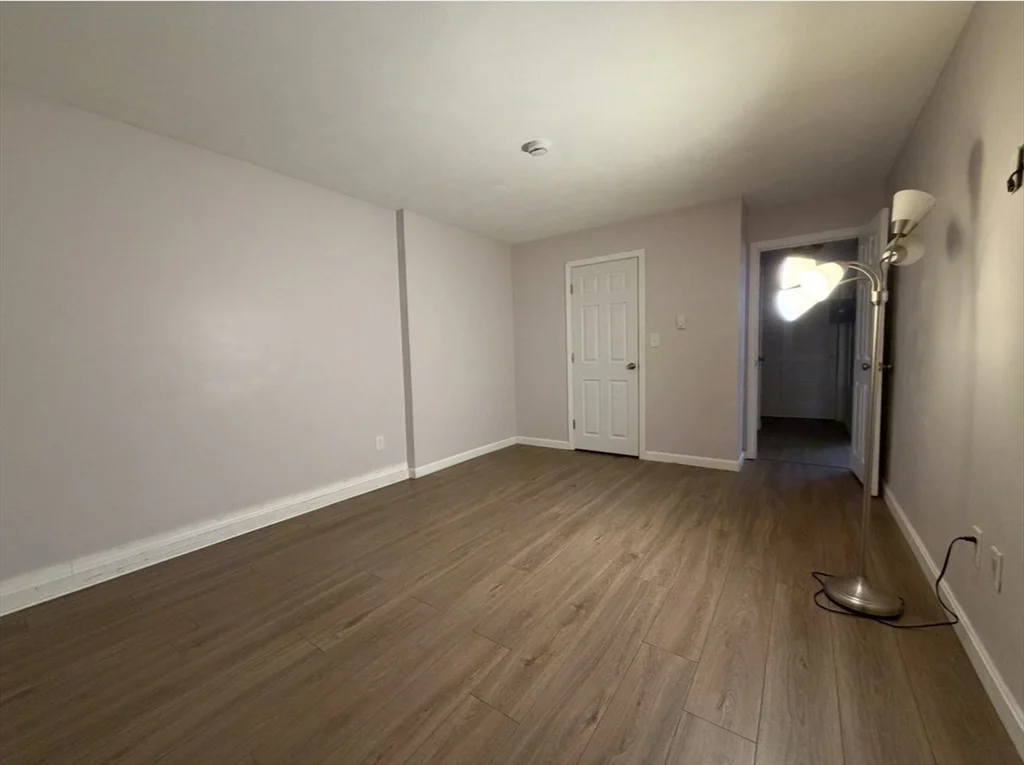 1 bed, 1 bath apartment for rent at 51 Will Dr Unit 130, Canton — photo 9 of 12