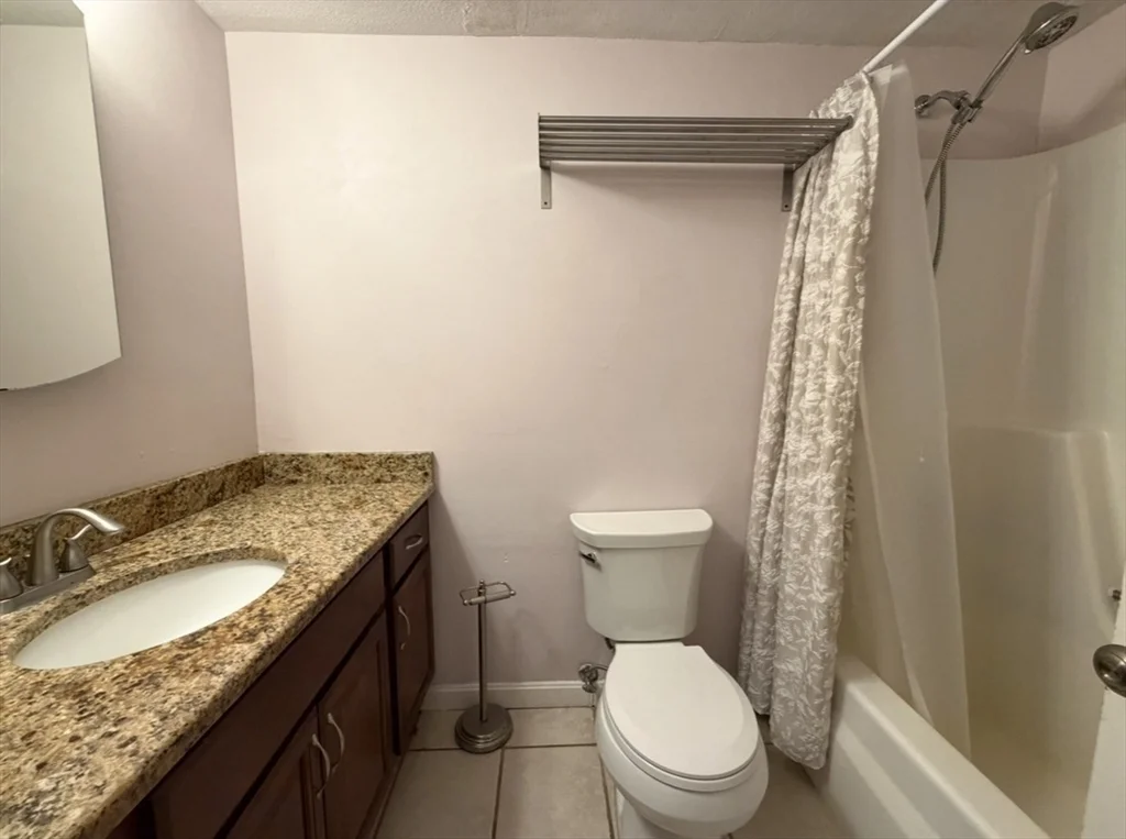 1 bed, 1 bath apartment for rent at 51 Will Dr Unit 130, Canton — photo 10 of 12