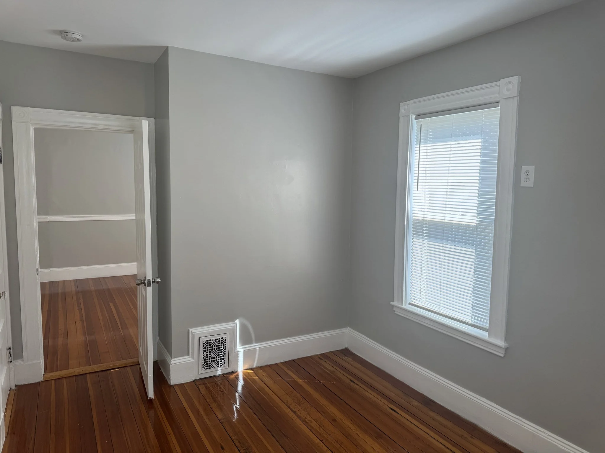 3 bed, 1 bath apartment for rent at 51 Withington Unit 2, Dorchester — photo 11 of 16