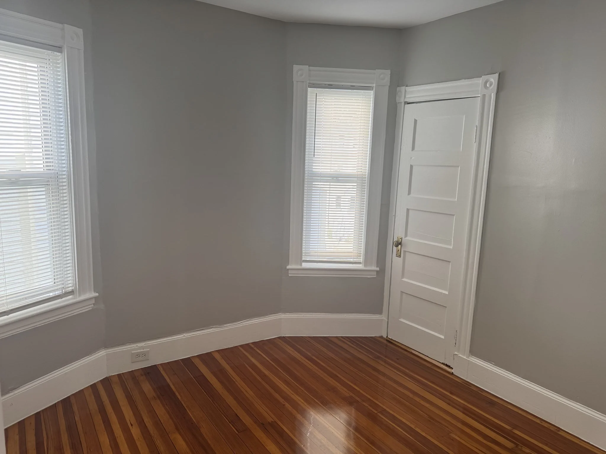 3 bed, 1 bath apartment for rent at 51 Withington Unit 2, Dorchester — photo 8 of 16