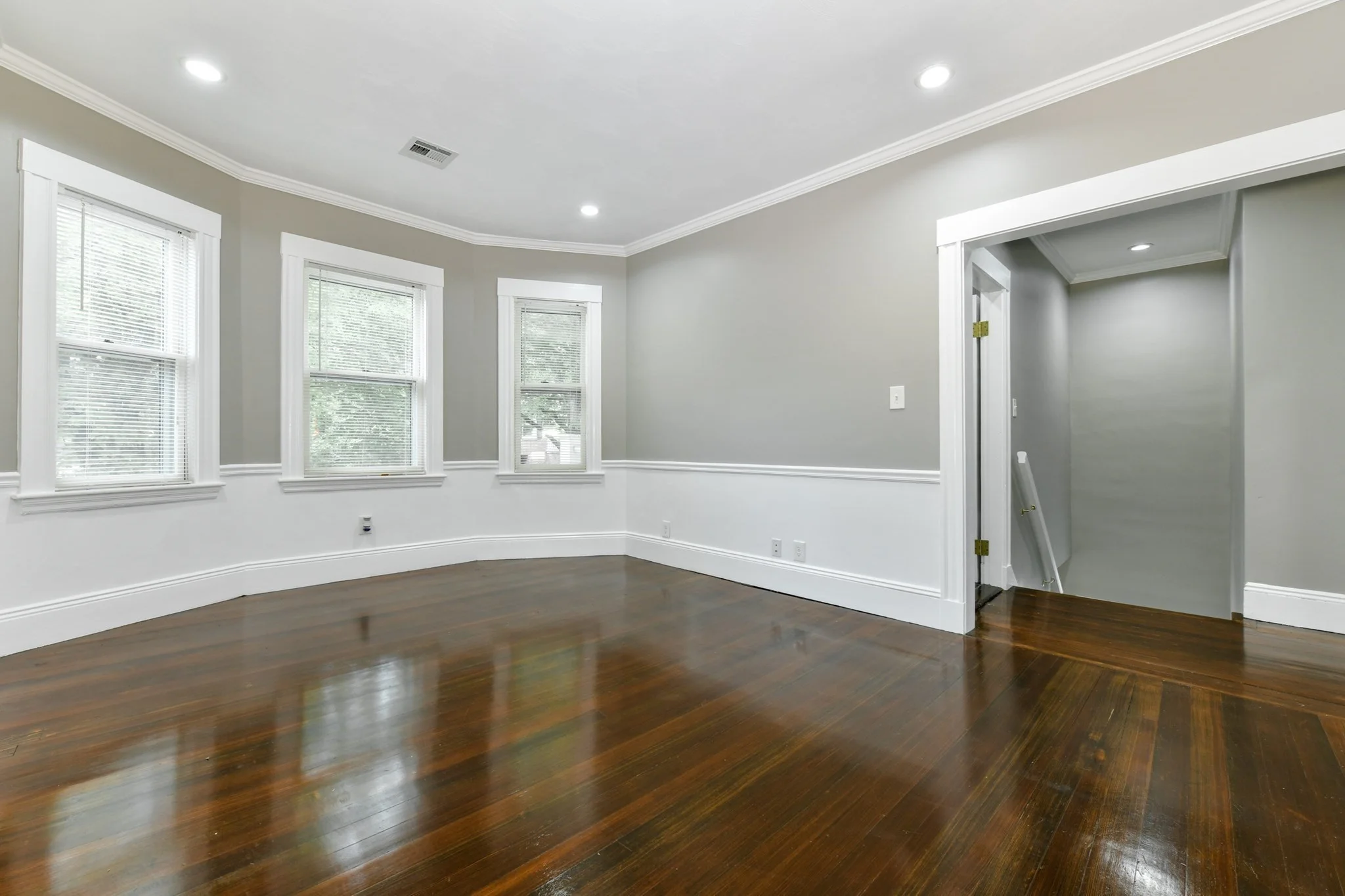 2 bed, 1 bath apartment for rent at 51 Wolcott Rd Unit 1, Chestnut Hill — photo 4 of 21