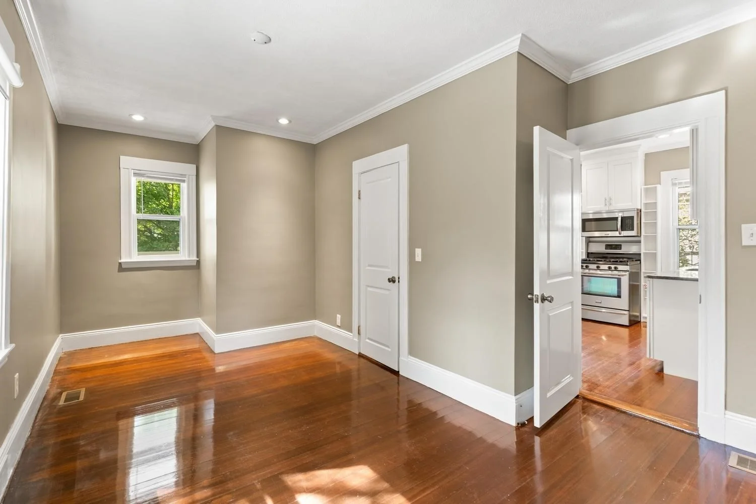 2 bed, 1 bath apartment for rent at 51 Wolcott Rd Unit 1, Chestnut Hill — photo 19 of 30