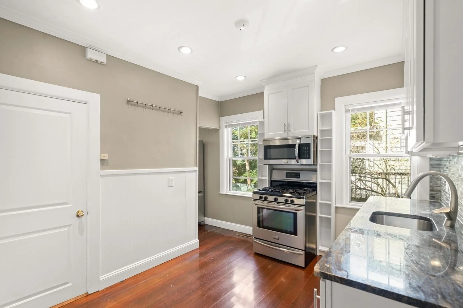 2 bed, 1 bath apartment for rent at 51 Wolcott Rd Unit 1, Chestnut Hill — photo 13 of 30