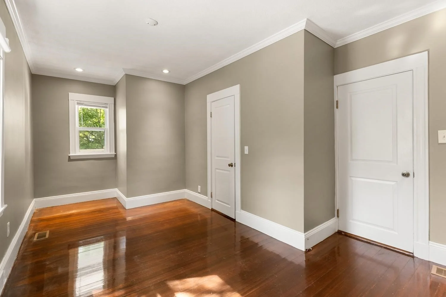 2 bed, 1 bath apartment for rent at 51 Wolcott Rd Unit 1, Chestnut Hill — photo 20 of 30