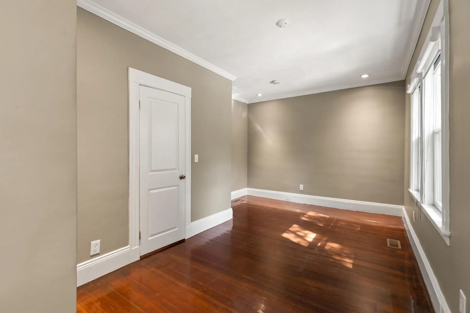 2 bed, 1 bath apartment for rent at 51 Wolcott Rd Unit 1, Chestnut Hill — photo 21 of 30
