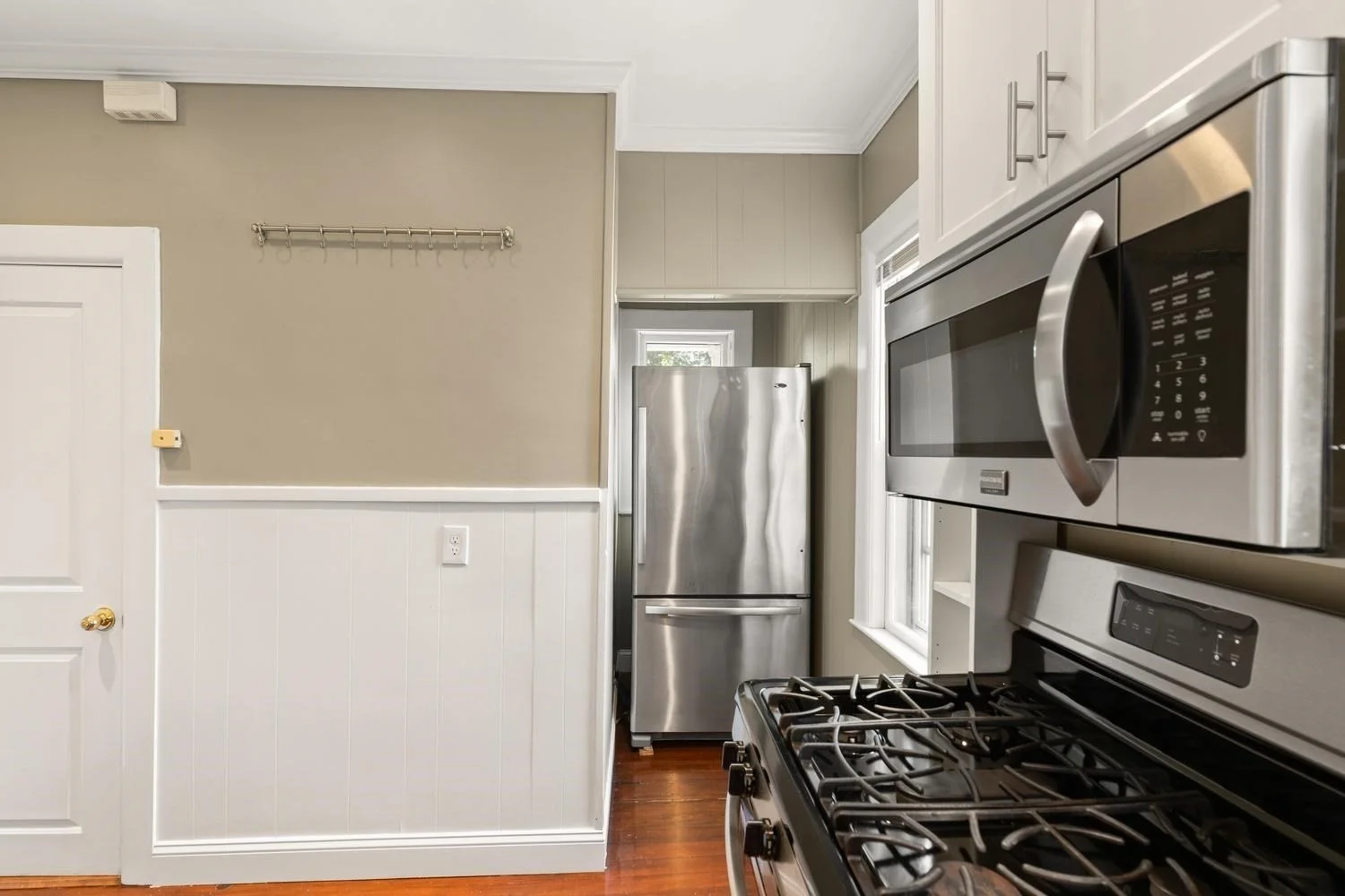 2 bed, 1 bath apartment for rent at 51 Wolcott Rd Unit 1, Chestnut Hill — photo 17 of 30