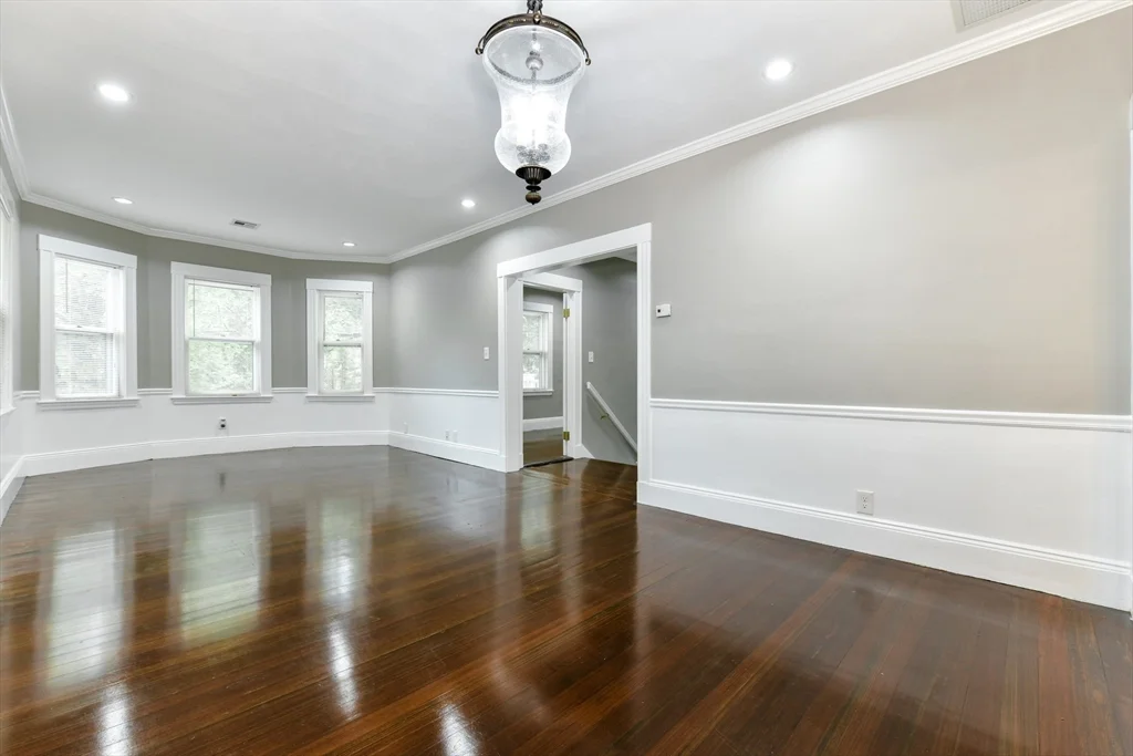 2 bed, 1 bath apartment for rent at 51 Wolcott Rd Unit 1, Chestnut Hill — photo 6 of 22