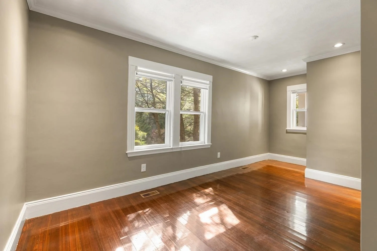 2 bed, 1 bath apartment for rent at 51 Wolcott Rd Unit 1, Chestnut Hill — photo 18 of 30