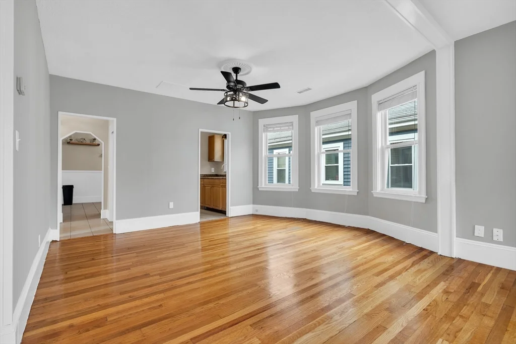 3 bed, 1 bath apartment for rent at 51 Yale St Unit 51, Tufts University — photo 2 of 18