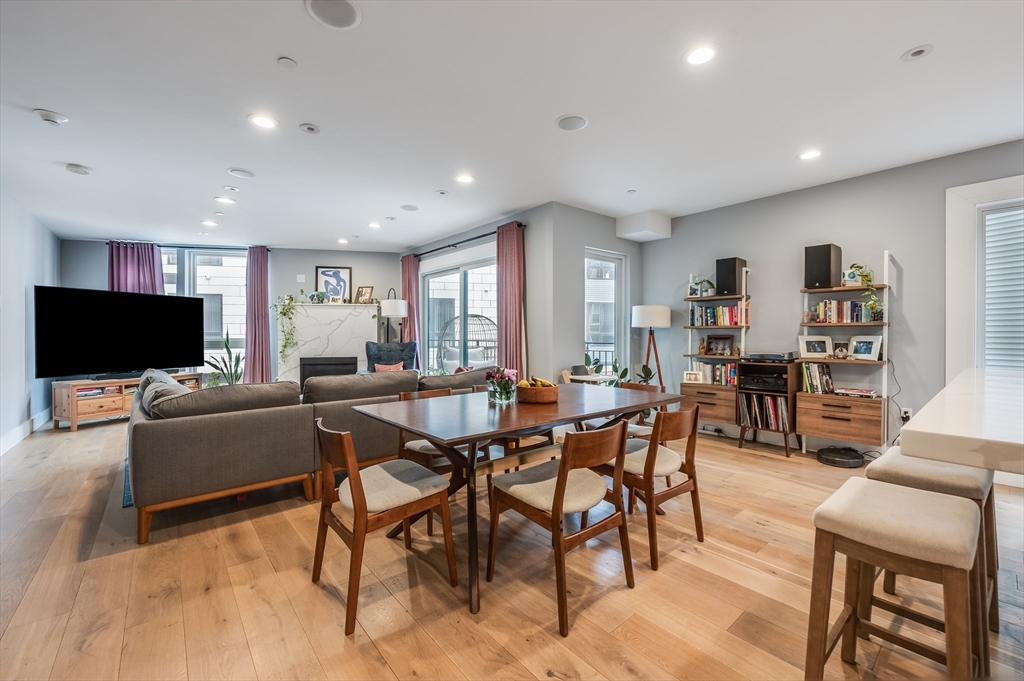 3 bed, 2 bath apartment for rent at 510 Dorchester Ave Unit 2R, South Boston — photo 6 of 34