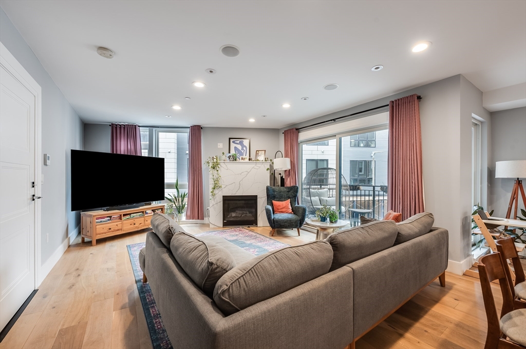 3 bed, 2 bath apartment for rent at 510 Dorchester Ave Unit 2R, South Boston — photo 12 of 34