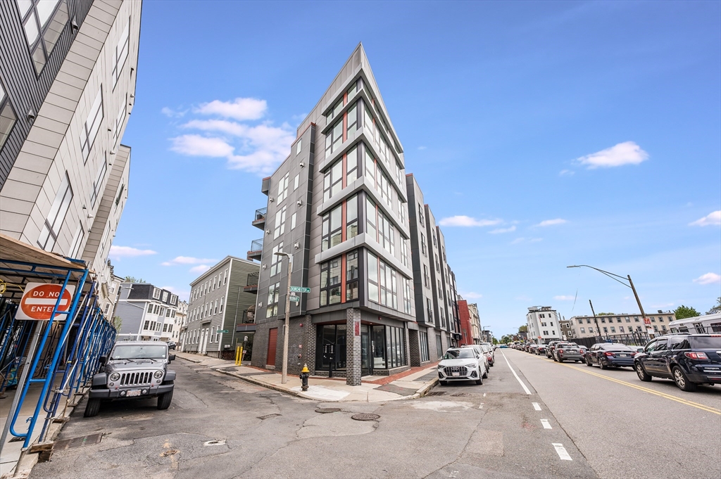 3 bed, 2 bath apartment for rent at 510 Dorchester Ave Unit 2R, South Boston — photo 32 of 34