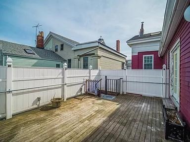 4 bed, 2 bath apartment for rent at 510 East Broadway Unit 4, South Boston — photo 15 of 18