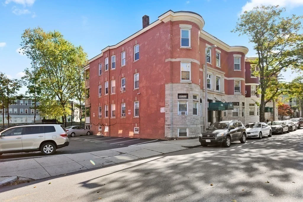 4 bed, 1 bath apartment for rent at 510 Talbot Ave Unit 3, Dorchester — photo 23 of 26