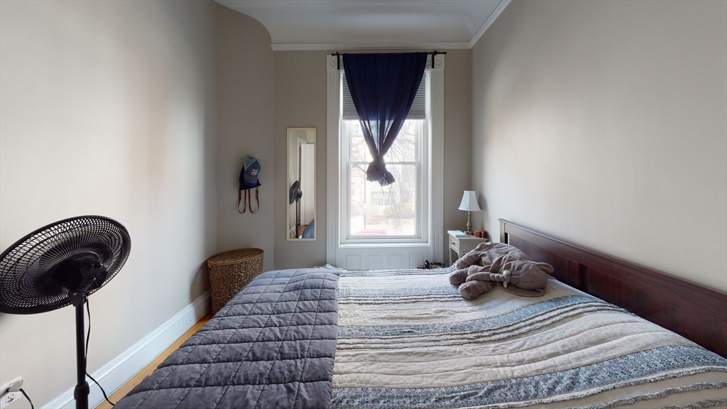 1 bed, 1 bath apartment for rent at 511 Beacon St Unit 9, Back Bay — photo 3 of 5
