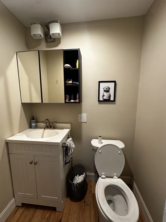 4 bed, 1 bath apartment for rent at 511 E Broadway Unit 2, South Boston — photo 17 of 21