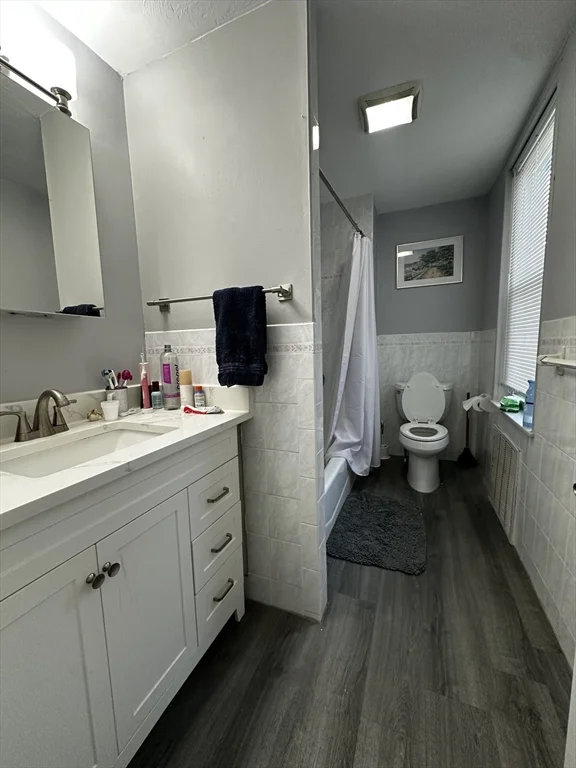 4 bed, 1 bath apartment for rent at 511 E Broadway Unit 2, South Boston — photo 20 of 21
