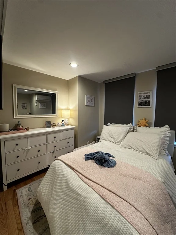4 bed, 1 bath apartment for rent at 511 E Broadway Unit 2, South Boston — photo 6 of 21