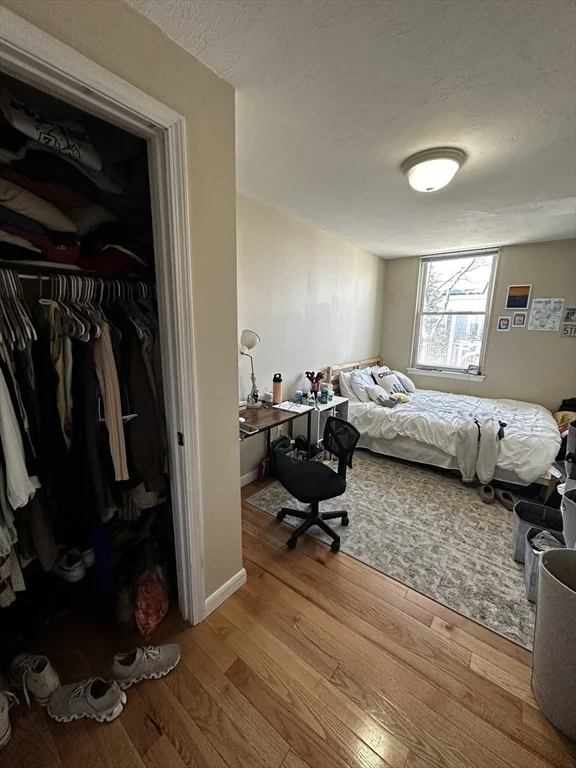 4 bed, 1 bath apartment for rent at 511 E Broadway Unit 2, South Boston — photo 9 of 21