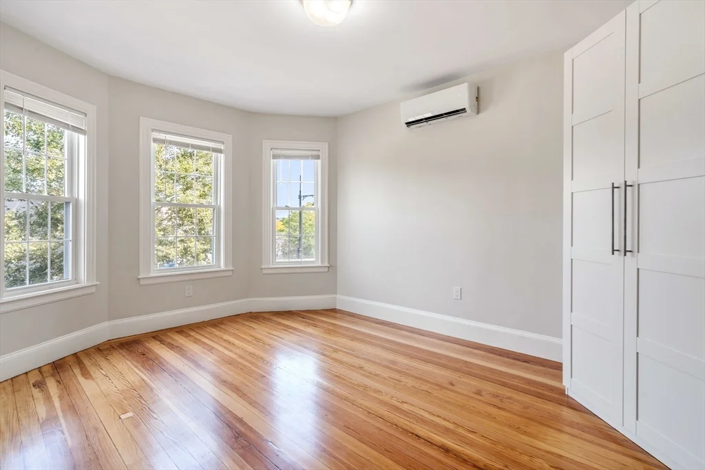 3 bed, 1 bath apartment for rent at 511 Geneva Ave Unit 2, Dorchester — photo 12 of 16