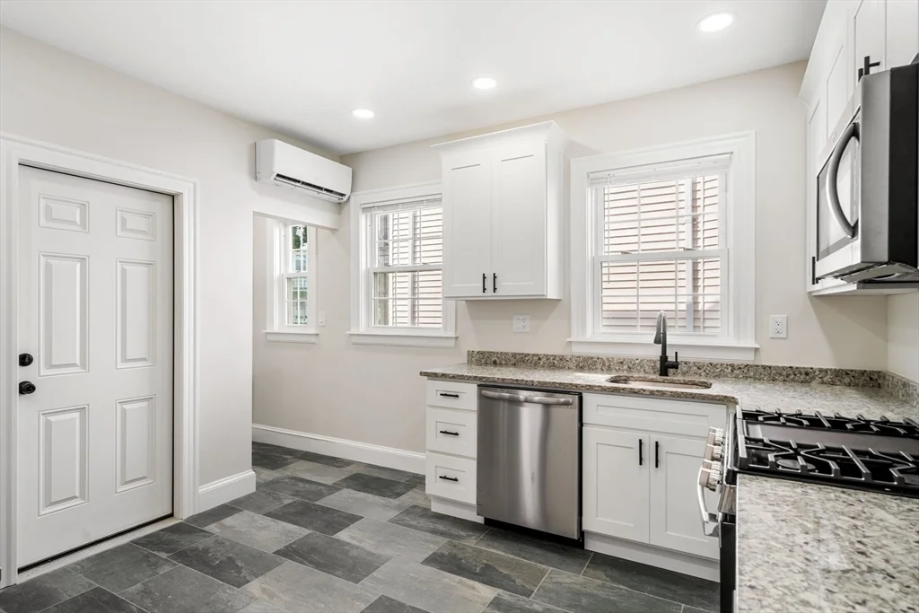 3 bed, 1 bath apartment for rent at 511 Geneva Ave Unit 2, Dorchester — photo 5 of 16