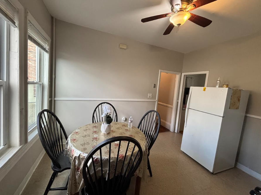 3 bed, 1 bath apartment for rent at 511 Medford St Unit 1, Magoun Square — photo 3 of 16