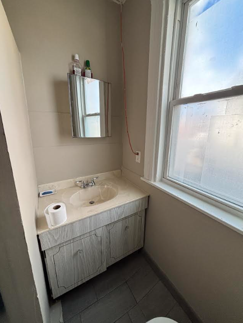 3 bed, 1 bath apartment for rent at 511 Medford St Unit 1, Magoun Square — photo 16 of 16