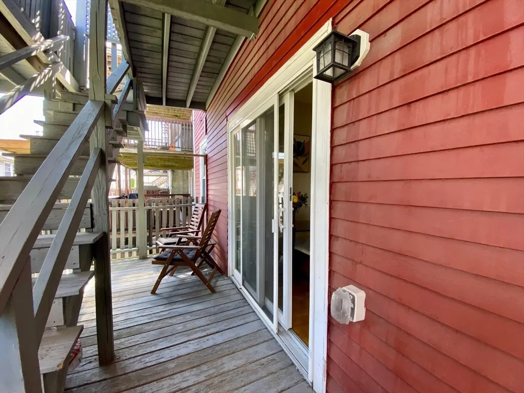 1 bed, 2 bath apartment for rent at 512 East 3rd St Unit 1, South Boston — photo 3 of 12