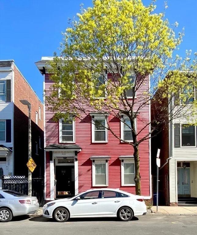 1 bed, 2 bath apartment for rent at 512 East 3rd St Unit 1, South Boston — photo 1 of 12