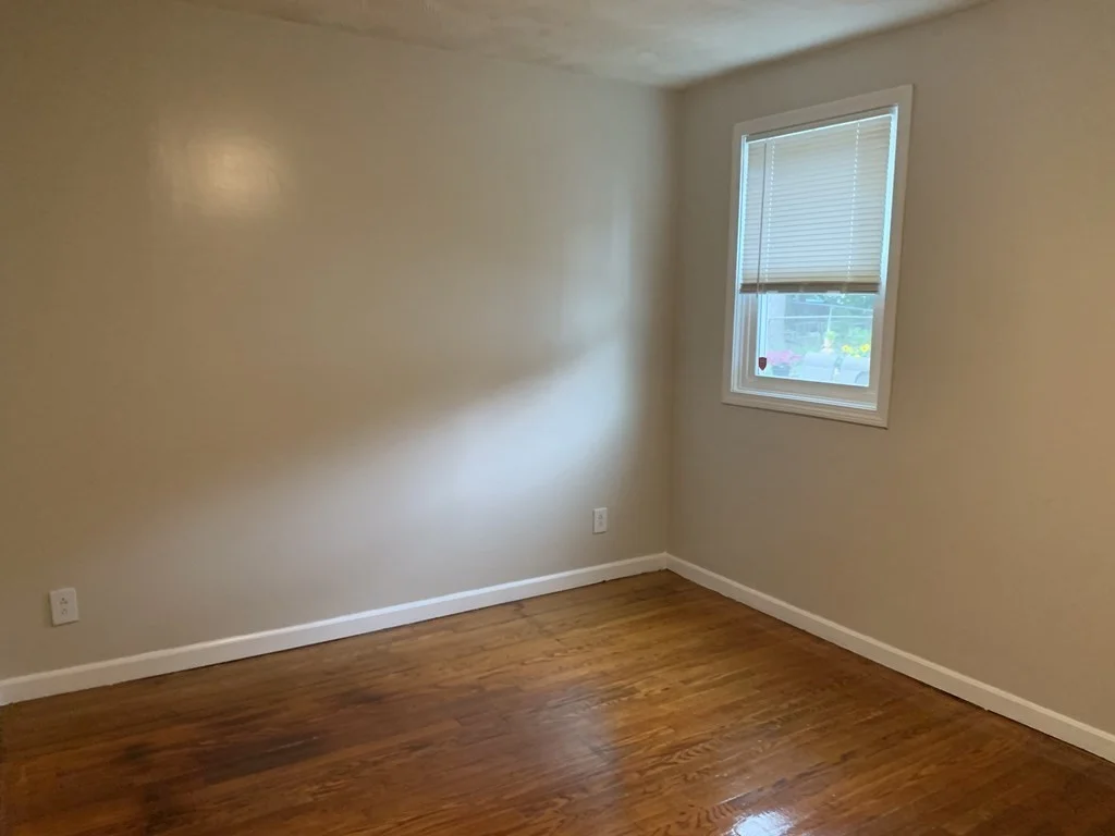 1 bed, 1 bath apartment for rent at 512 Pine St Unit 1 East, Fall River — photo 9 of 14