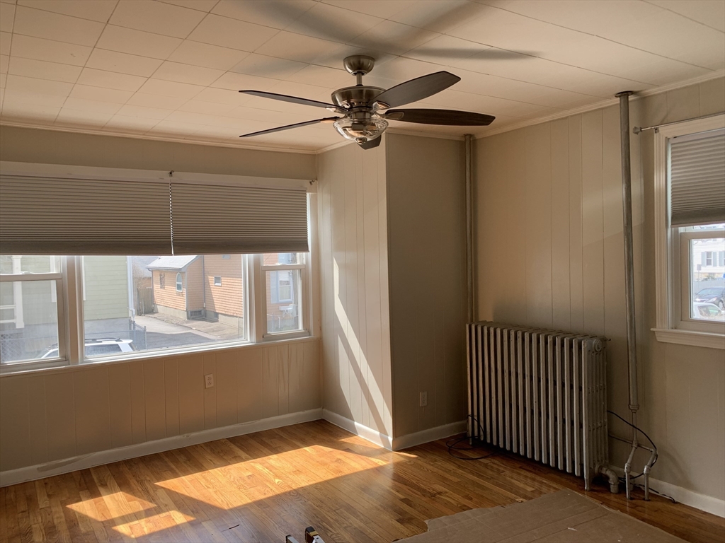 2 bed, 1 bath apartment for rent at 512 Pine St Unit 1 West, Fall River