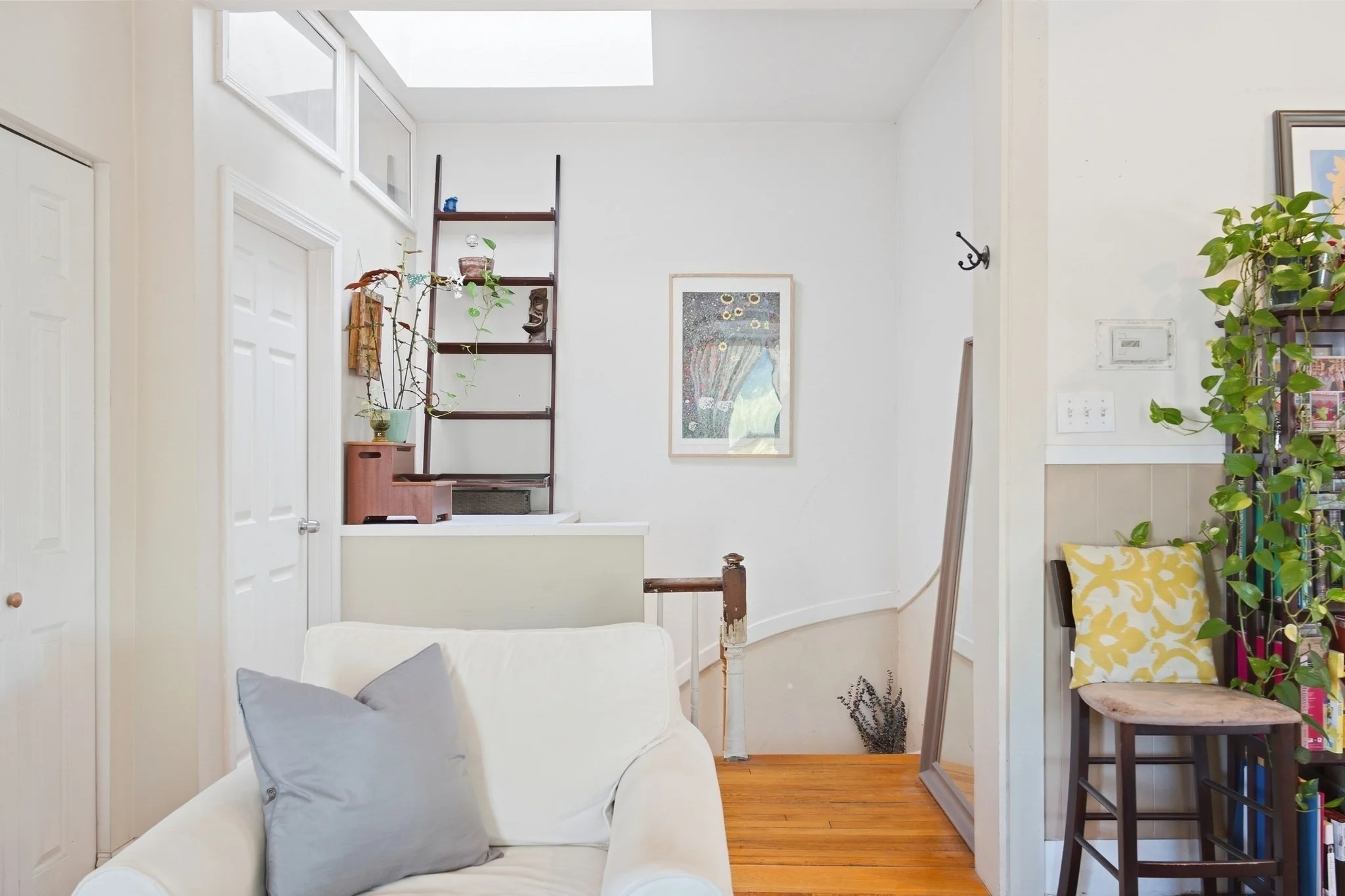 2 bed, 1 bath apartment for rent at 513-515 E 6th St Unit 3, South Boston — photo 5 of 10