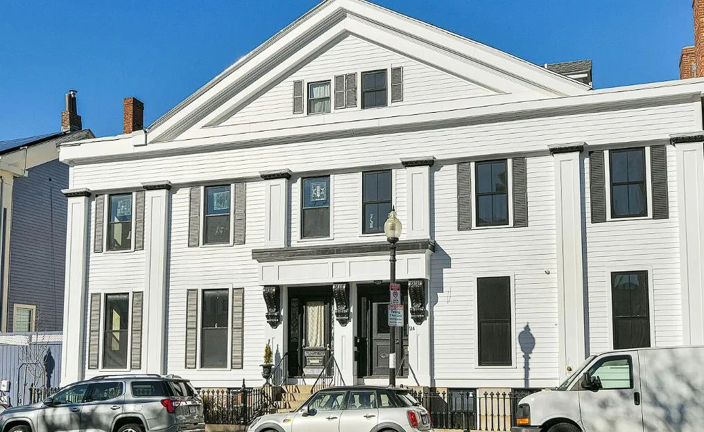 1.5 bed, 1 bath apartment for rent at 514 East Broadway Unit 2A, South Boston — photo 1 of 3