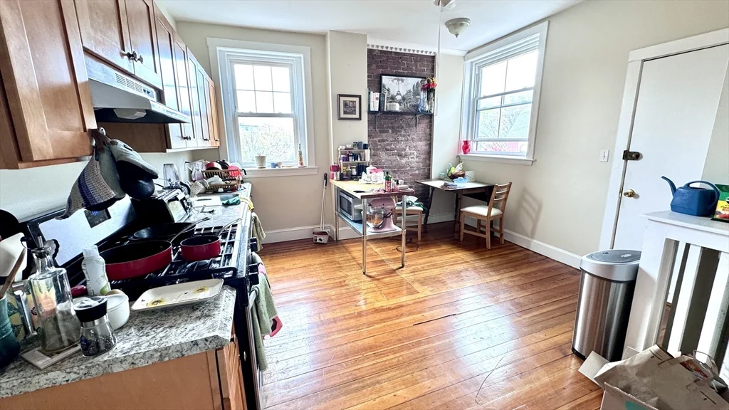 1 bed, 1 bath apartment for rent at 514 Harvard St Unit 3A, North Brookline — photo 7 of 9