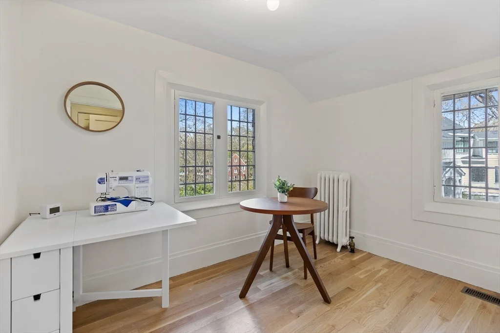 5 bed, 4+ bath apartment for rent at 515 Beacon St, Chestnut Hill — photo 12 of 31