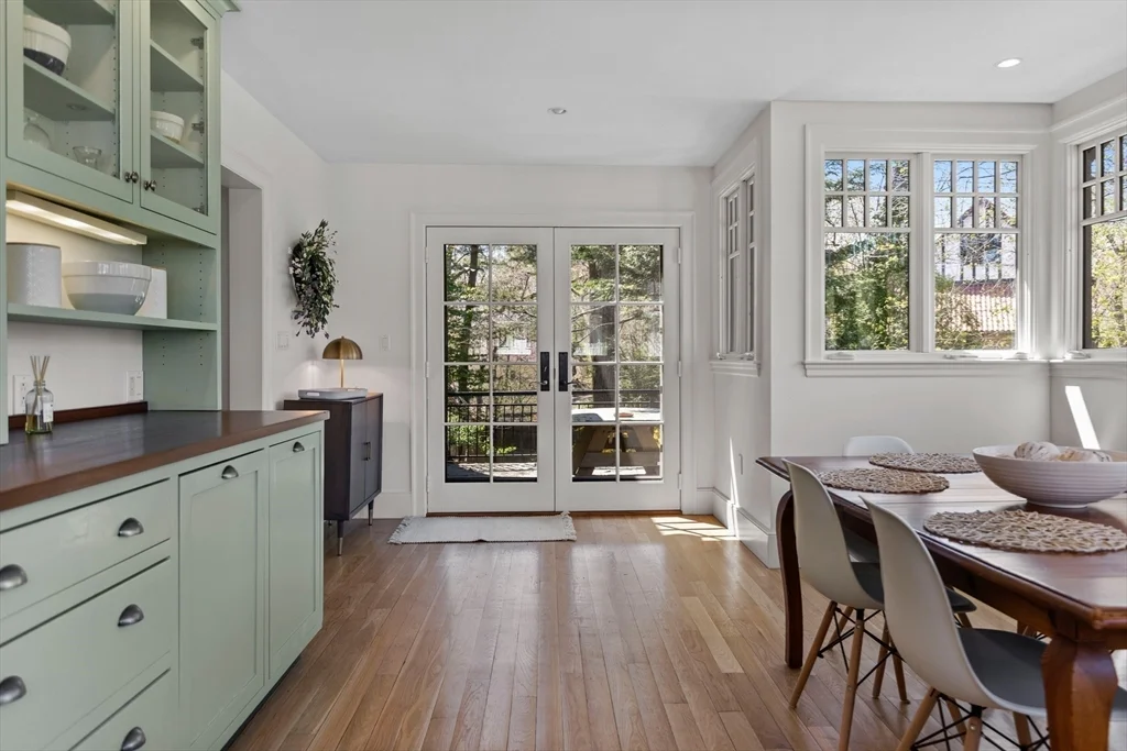 5 bed, 4+ bath apartment for rent at 515 Beacon St, Chestnut Hill — photo 10 of 31