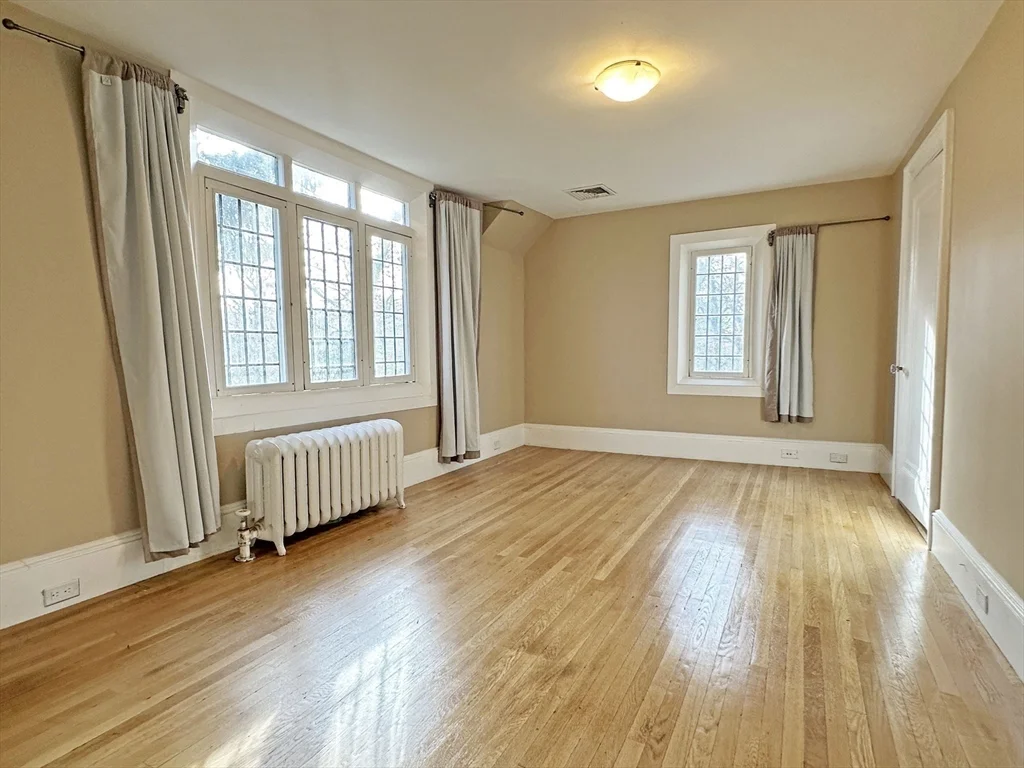 5 bed, 4+ bath apartment for rent at 515 Beacon St, Chestnut Hill — photo 24 of 31