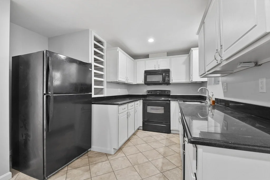 3 bed, 2 bath apartment for rent at 515 Winthrop St Unit 1, Rehoboth — photo 20 of 21
