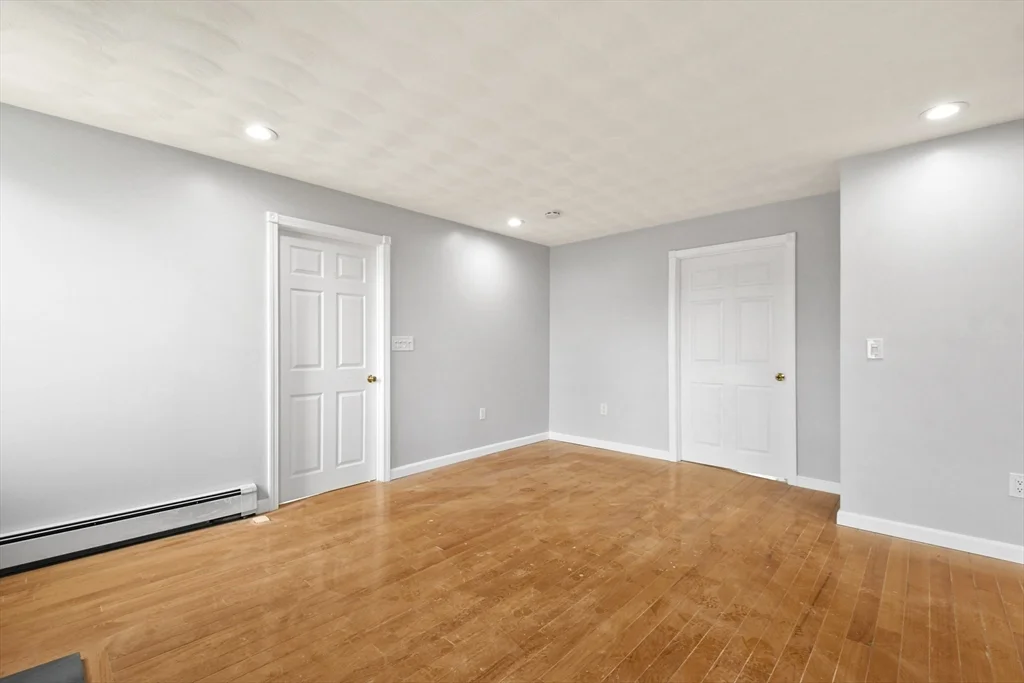 3 bed, 2 bath apartment for rent at 515 Winthrop St Unit 1, Rehoboth — photo 7 of 21